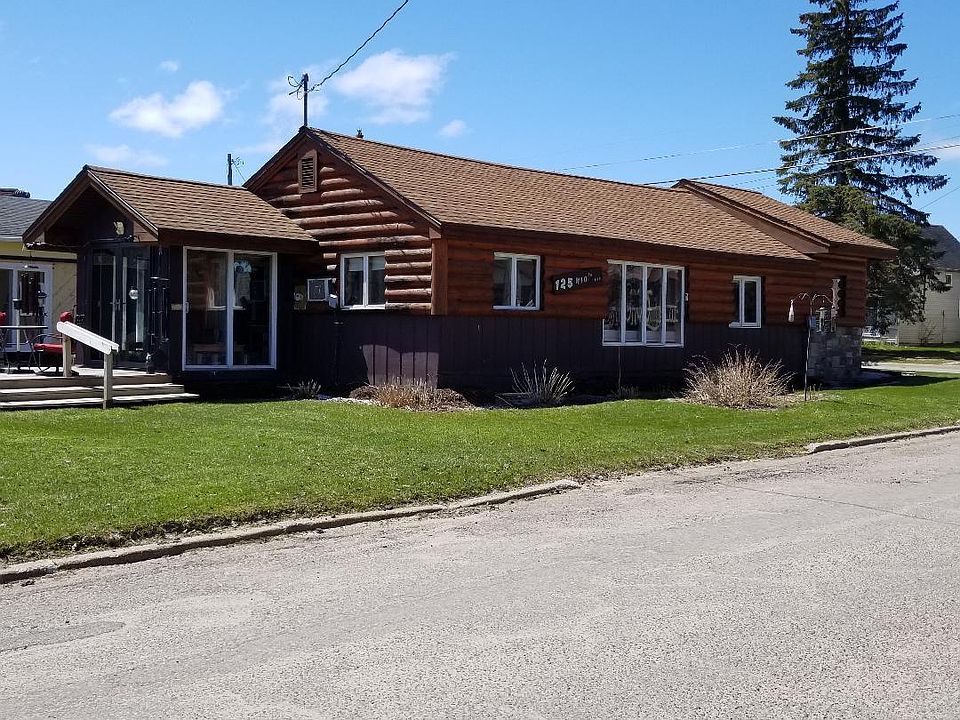 1st image of 125 W 10th Ave