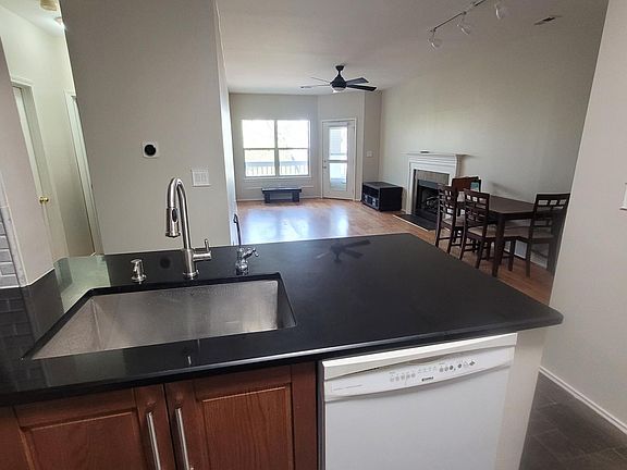 4th image of 4417 Fair Stone Dr APT 202