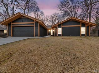 3143 La Baron Ln, Saint Charles, MO 63303