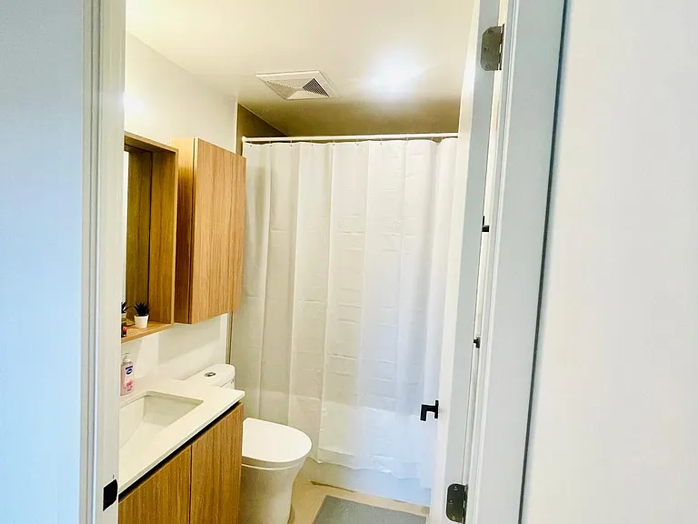 33 Parliament St #429 — Photo 20