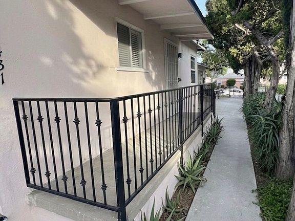 3rd image of 429 E Cedar Ave