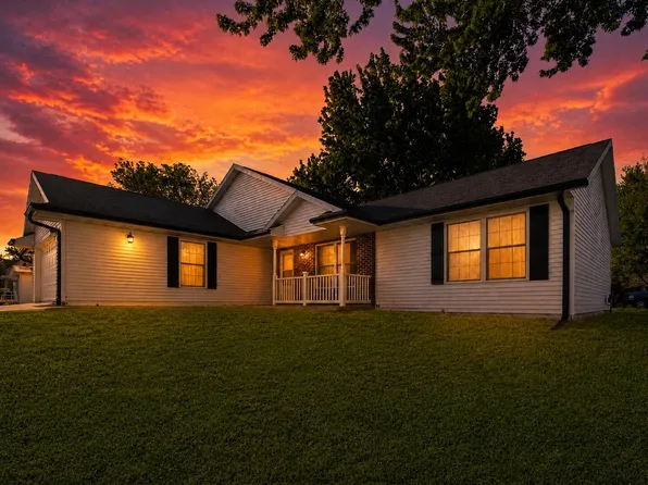 802 Iowa Ave, Essex, IA 51638