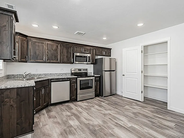 25-kitchen