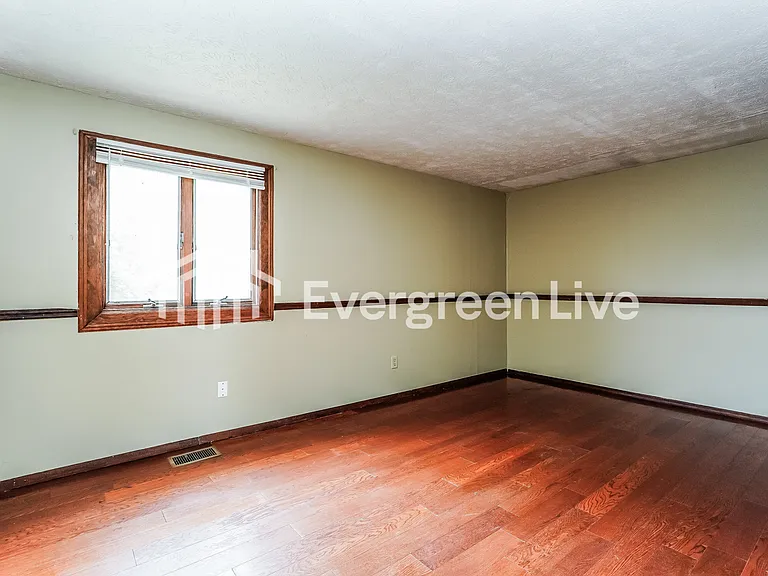 3994 Vermilion Ave — Photo 10
