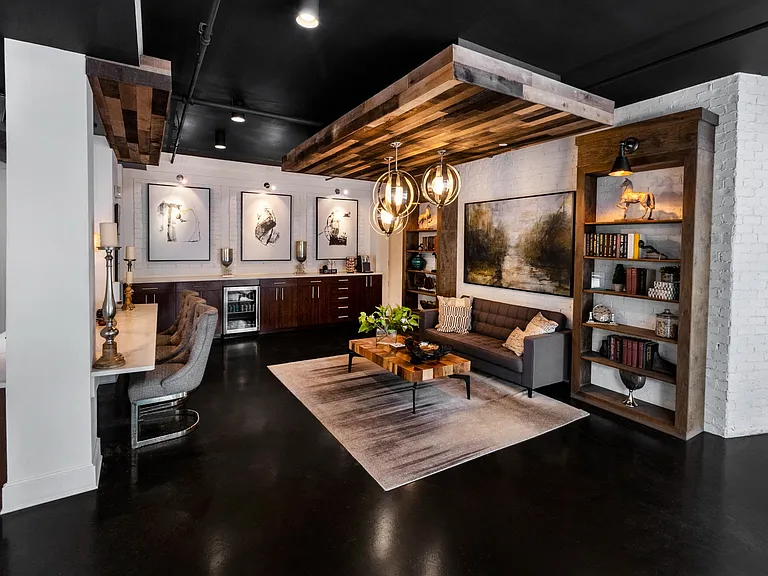 Mariposa Lofts — Photo 4