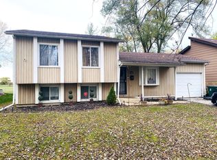 3404 Chambord Ln, Hazel Crest, IL 60429