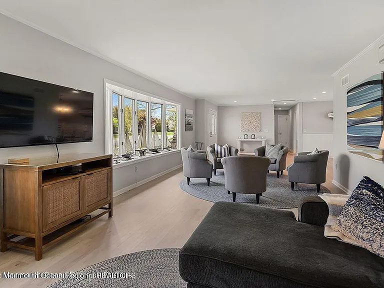 425 Atlantic Ave — Photo 11
