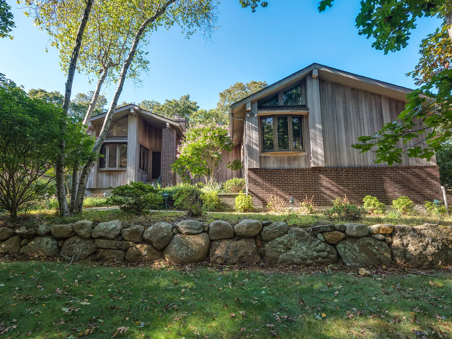 Montauk Escape with Pool & Pool House — Photo 2