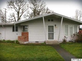 224 W Cedar Dr, Lebanon, OR 97355