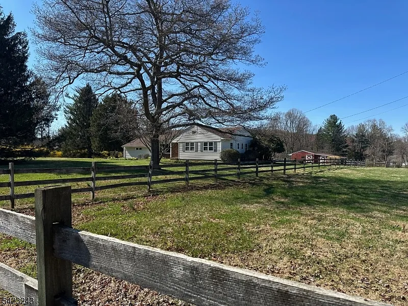 1 Scarlet Oak Rd photo 1