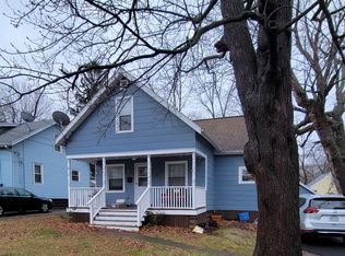 47 Seacliffe Rd, Rochester, NY 14622