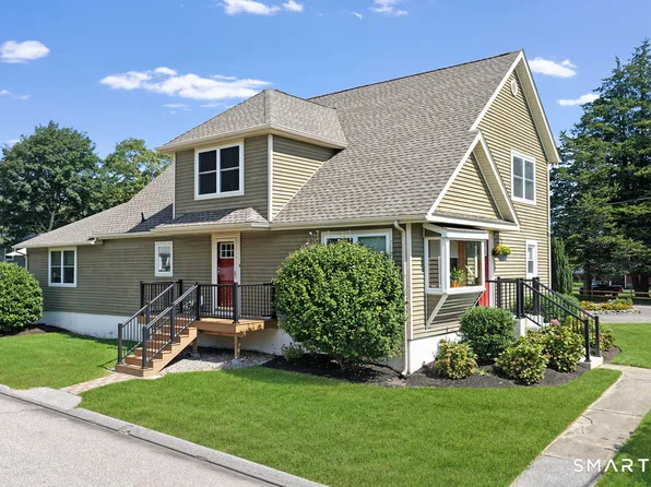 27 Mystic Avenue, Stonington, CT 06379
