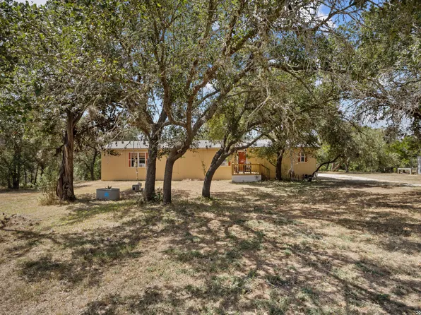 482 Center, Lakehills, TX 78063