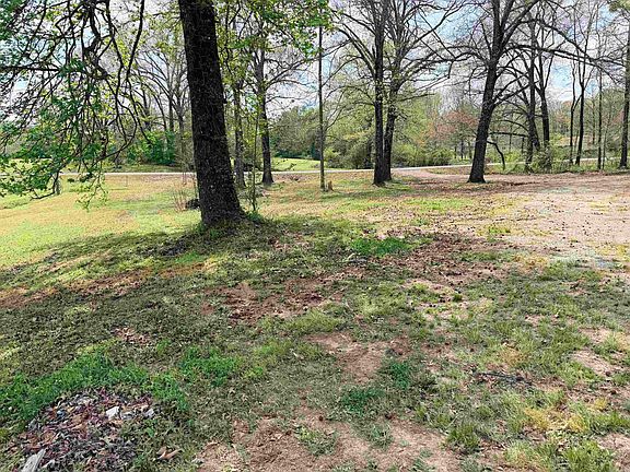 5th image of 3930 Campground Rd