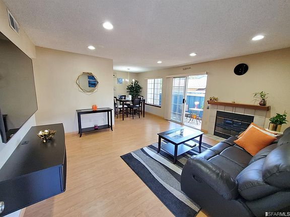 5th image of 206 Glenwood