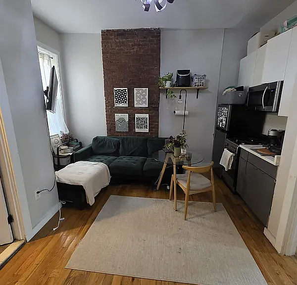 18 Irving Ave #1D — Photo 1