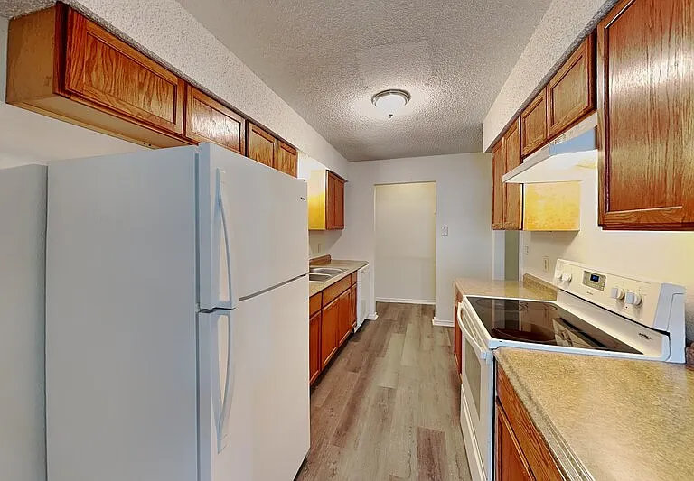 3405 Republic Dr — Photo 4