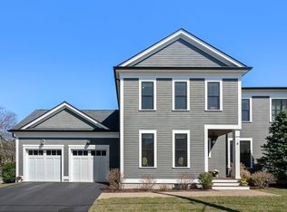 8 Keefe Ave UNIT 8, Newton Upper Falls, MA 02464