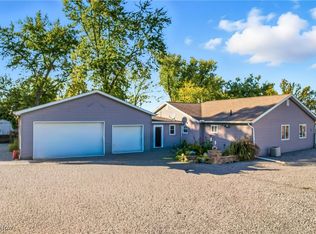 639 Hartzell Rd, North Benton, OH 44449