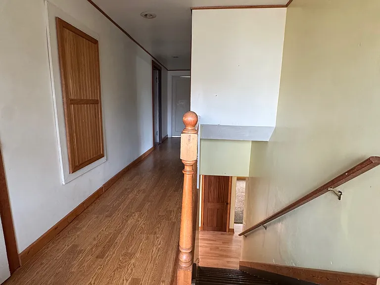 2120 W Strong Rd — Photo 21