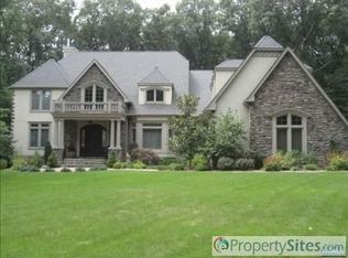 554 Covington Pl, Wyckoff, NJ 07481