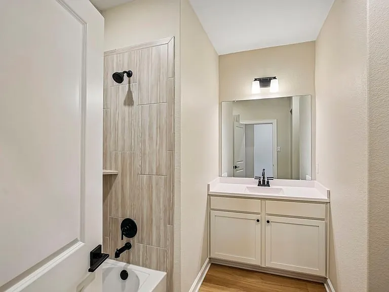 3085 Sorrento Hill Dr — Photo 17