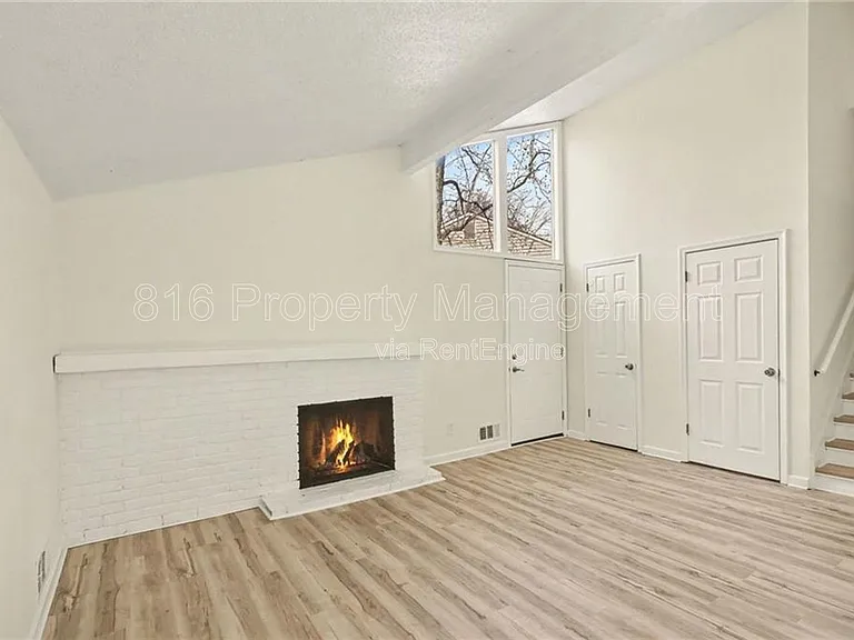 11220 College Ave #11218 — Photo 9