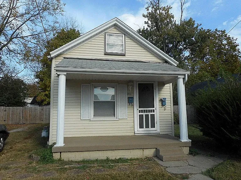 2 bed, 930 sqft, $995 — Photo 1