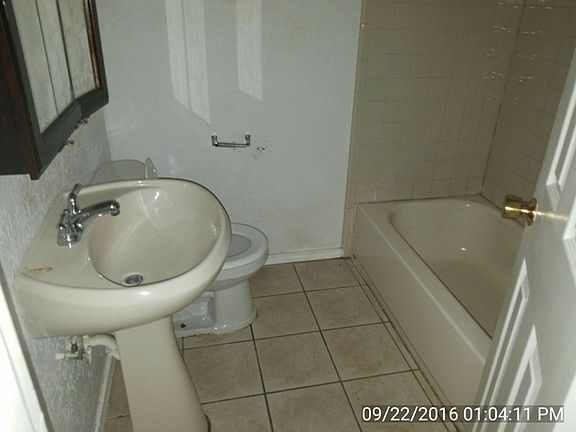 5th image of 2228 NW Williams Ave