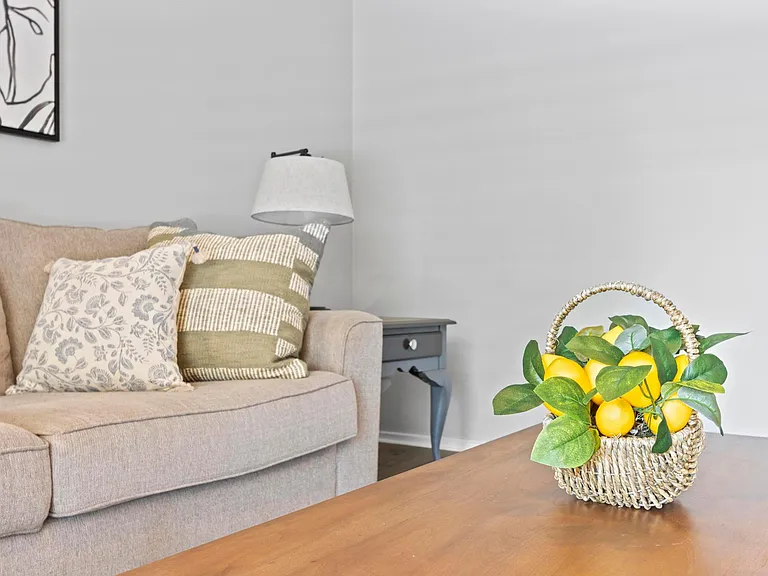 311 W Earle St #34B — Photo 11
