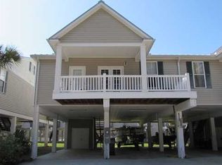 211 NE 5th St, Carrabelle, FL 32322