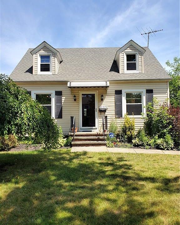 1st image of 13524 Ellwood Ave