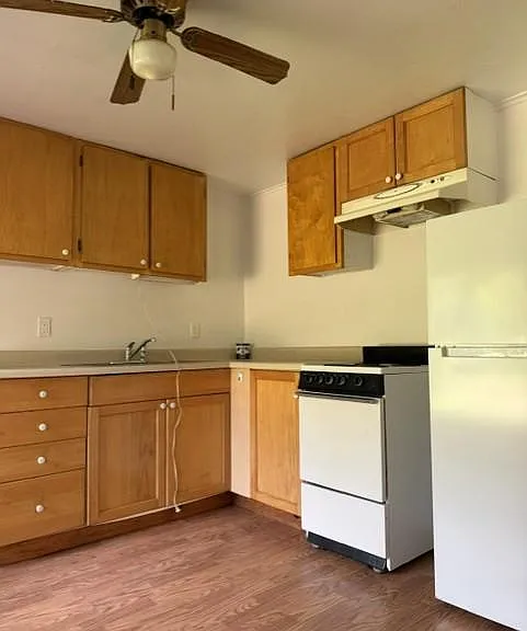 6580 Williams Hwy #D — Photo 2