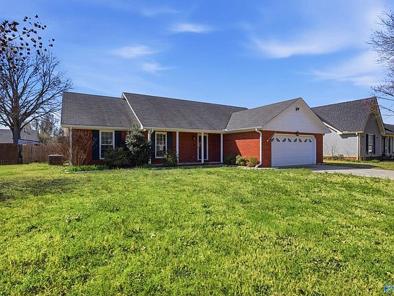 3rd image of 2307 Winthrop Dr SW