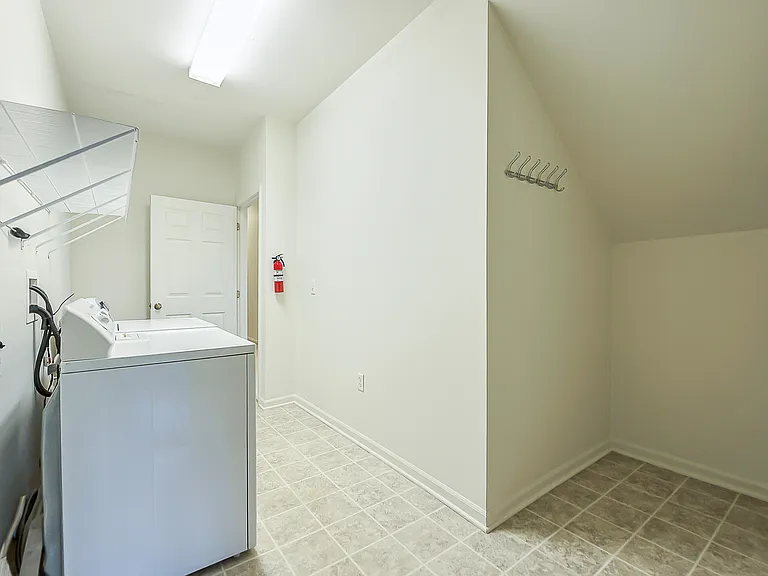 6385 Conifer Dr — Photo 26