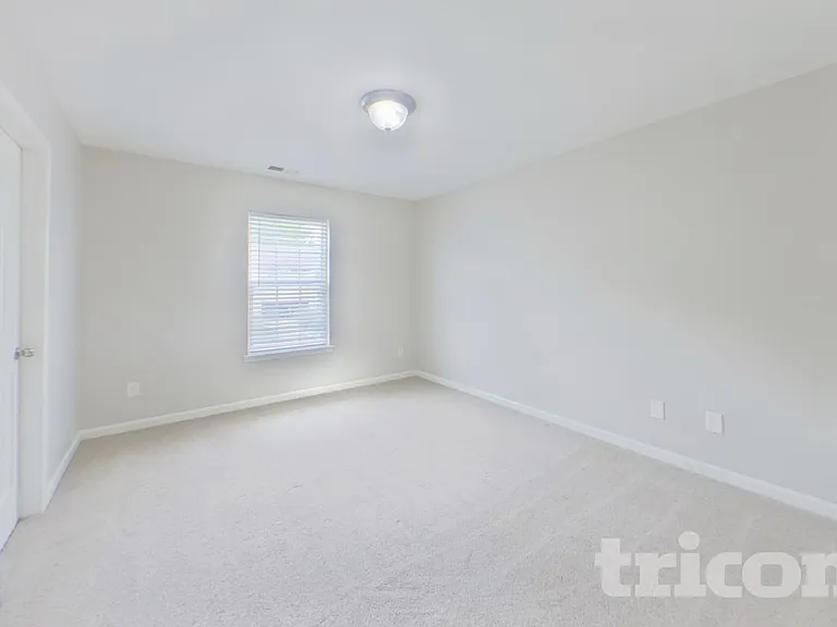 11311 Breezehill Ln — Photo 13