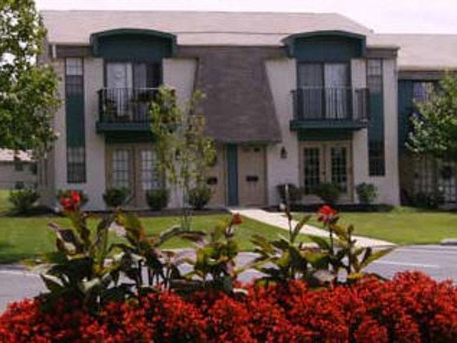 1st image of 454 Heather Dr N #1153633