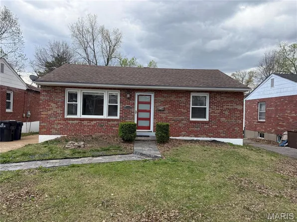 8308 Fullerton Ave, Saint Louis, MO 63132