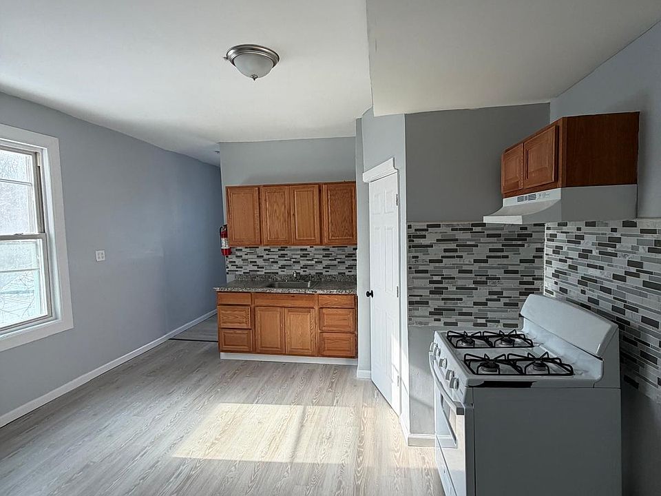 1st image of 319 Coit St #C
