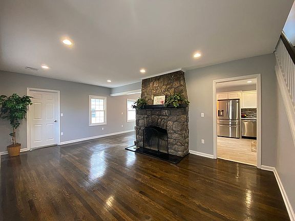 Center of attention - firepl