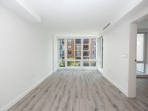 1107 Richards St #407, Vancouver, BC V6B 0S3