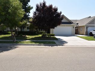 6909 E Fountain Way, Fresno, CA