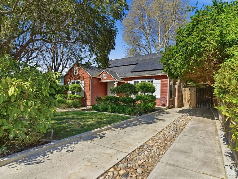 3030 San Emidio St — Photo 2
