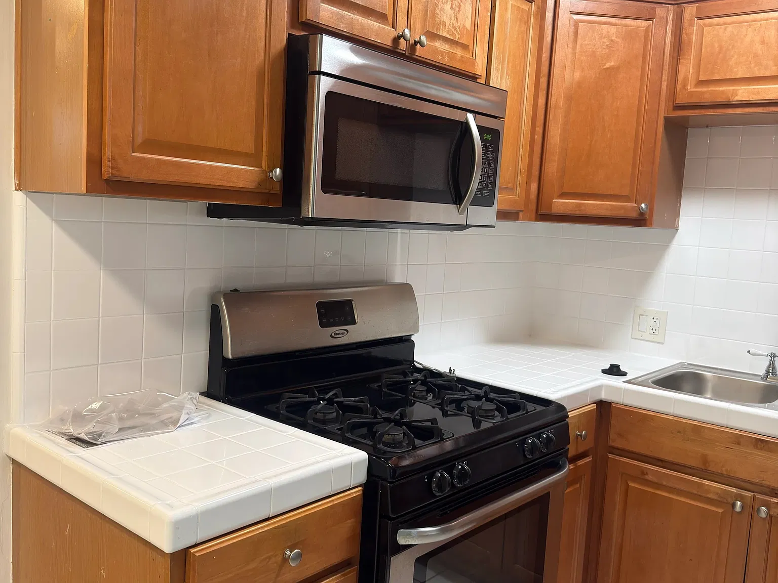 1 bed, 800 sqft, $2,095 — Photo 3