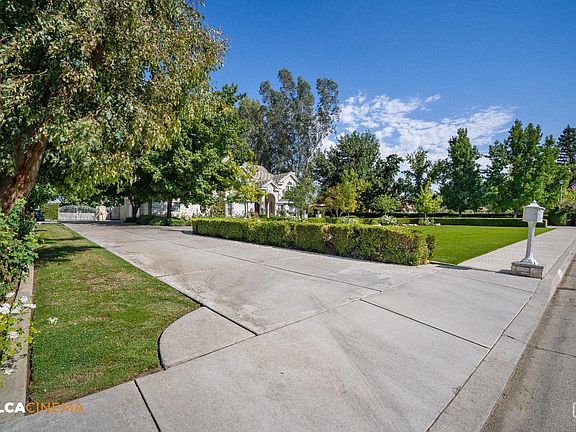 5th image of 3989 Green Hill St