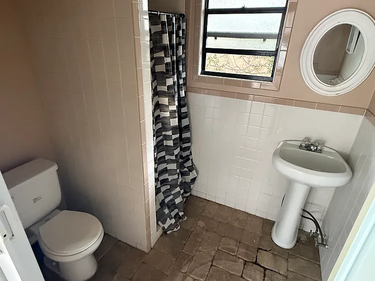 3320 W Knights Ave — Photo 19