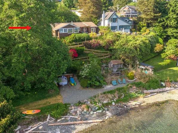 20614 Chautauqua Beach Drive SW, Vashon, WA 98070