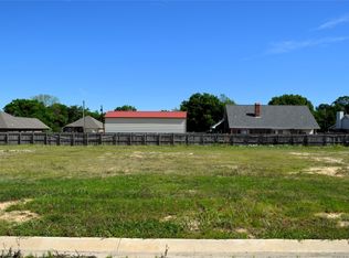 312 Preston Rd, Mabank, TX 75147