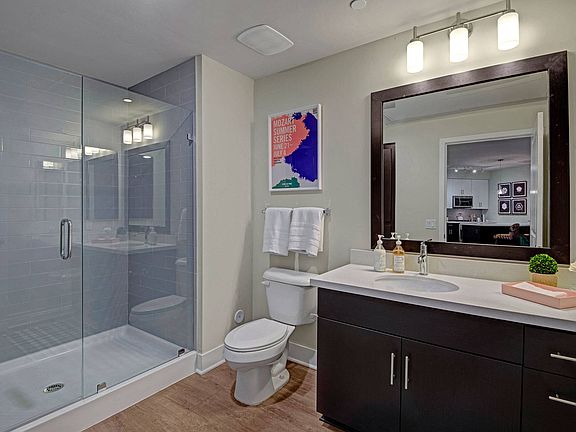 Roosevelt Row Bathroom