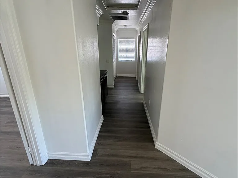 15147 Paddock St — Photo 11